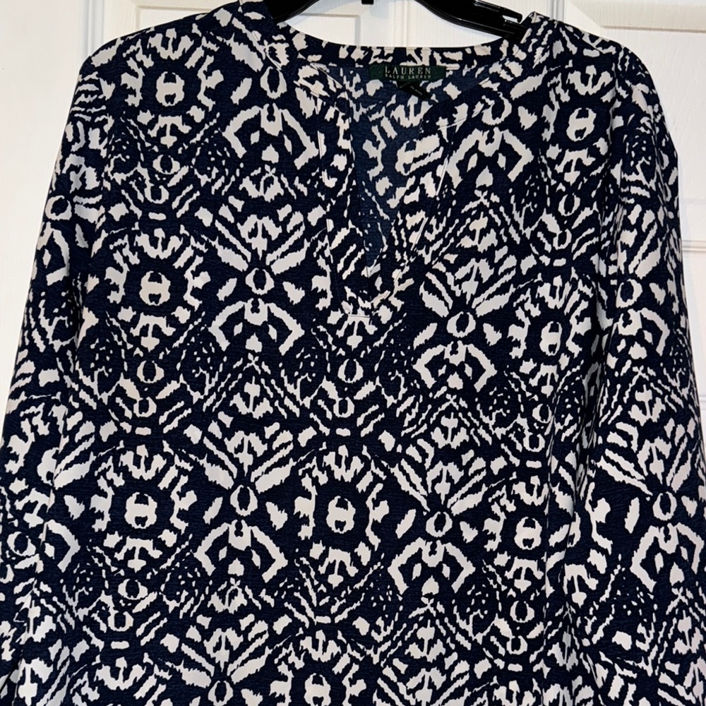 3/$30 Lauren Ralph Lauren Blue and white Patterned Blouse
